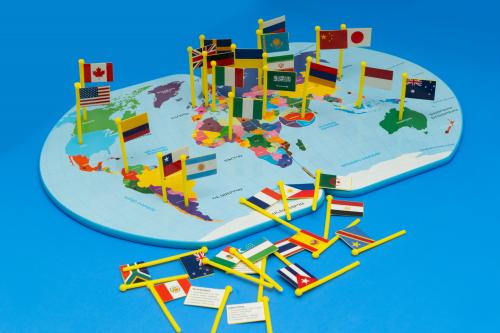 Քարտեզ և դրոշներ