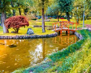  Սիրահարների այգում կամուրջ