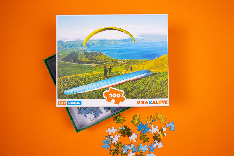 Puzzle 300 pieces - Sevan paraglider