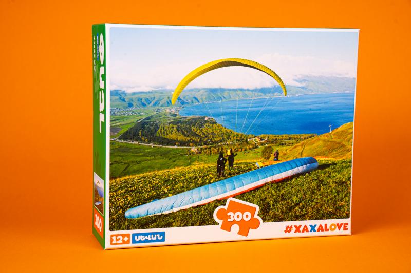 Puzzle 300 pieces - Sevan paraglider